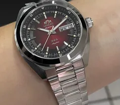 Orient 3 Estrelas Automático Heritage YN6SS002 vermelho - imagem 5