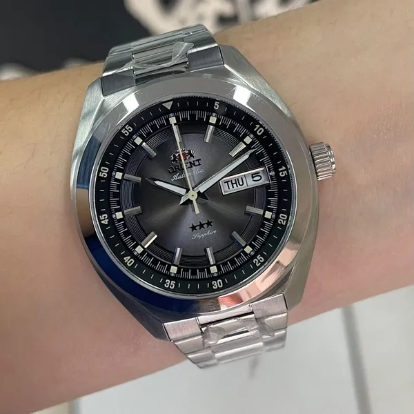 Orient 3 Estrelas Automático Heritage YN6SS002 grafite