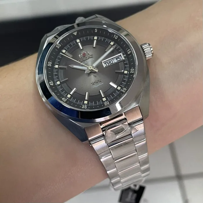 Orient 3 Estrelas Automático Heritage YN6SS002 grafite