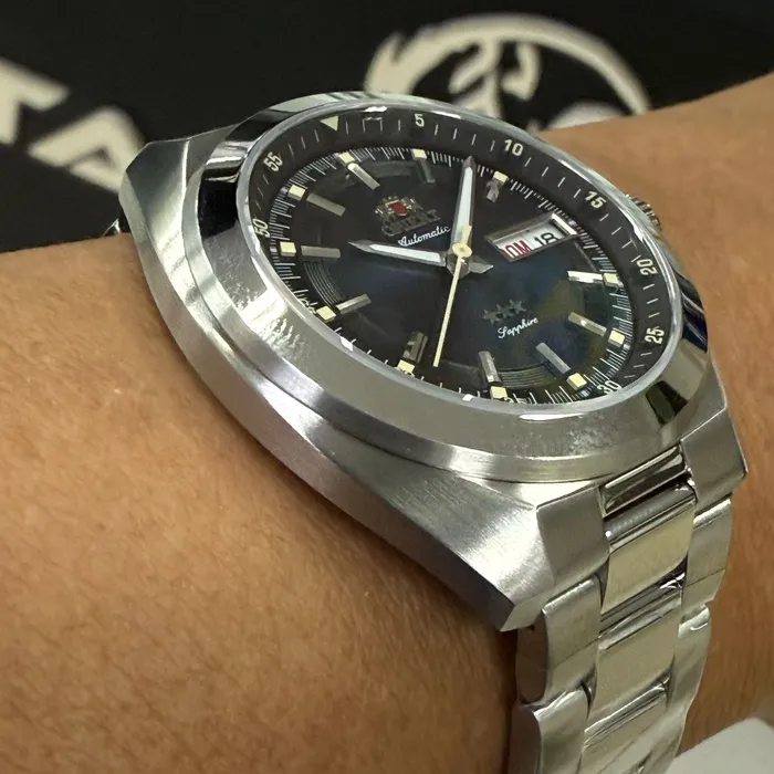 Orient 3 Estrelas Automático Heritage YN6SS002 azul