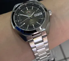 Orient 3 Estrelas Automático Heritage YN6SS002 verde - imagem 6