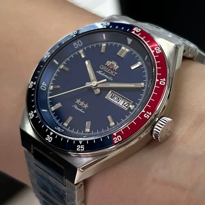 Orient 3 Estrelas Automático Heritage YN6SS003 pepsi