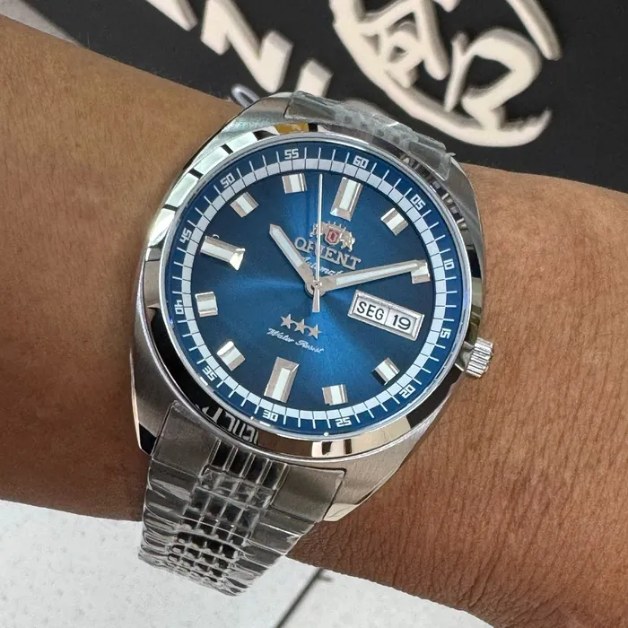 Orient 3 Estrelas Automático Heritage YN6SS004 azul