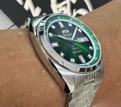 Orient 3 Estrelas Automático Heritage YN6SS004 verde - imagem 3