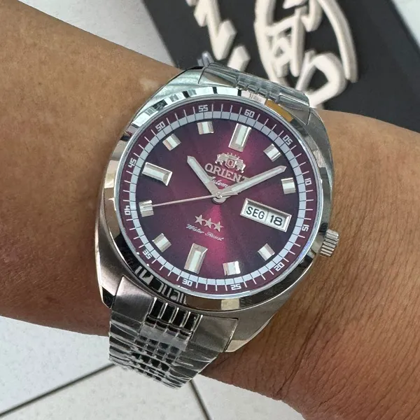 Orient 3 Estrelas Automático Heritage YN6SS004 vermelho