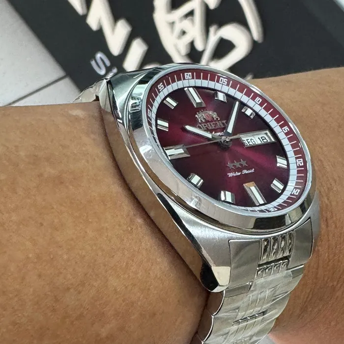 Orient 3 Estrelas Automático Heritage YN6SS004 vermelho