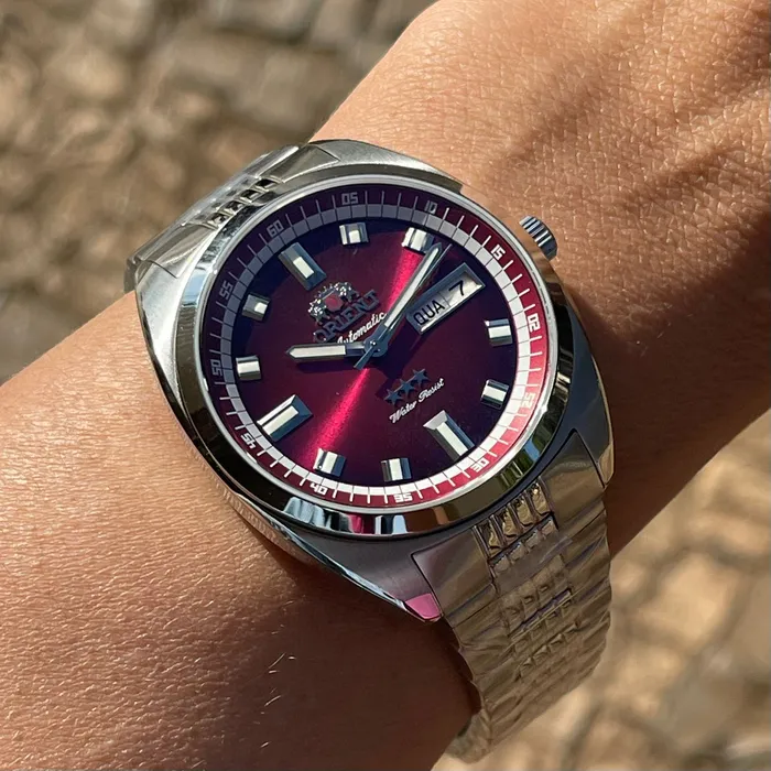 Orient 3 Estrelas Automático Heritage YN6SS004 vermelho