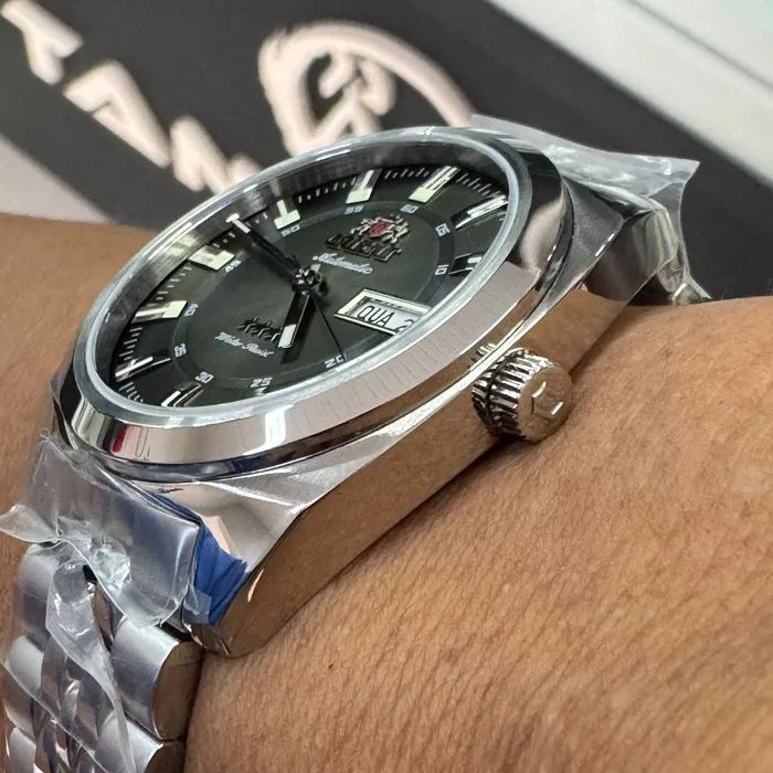 Orient 3 Estrelas Automático Heritage YN6SS005 preto