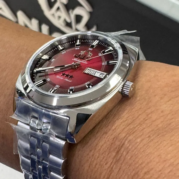 Orient 3 Estrelas Automático Heritage YN6SS005 vermelho