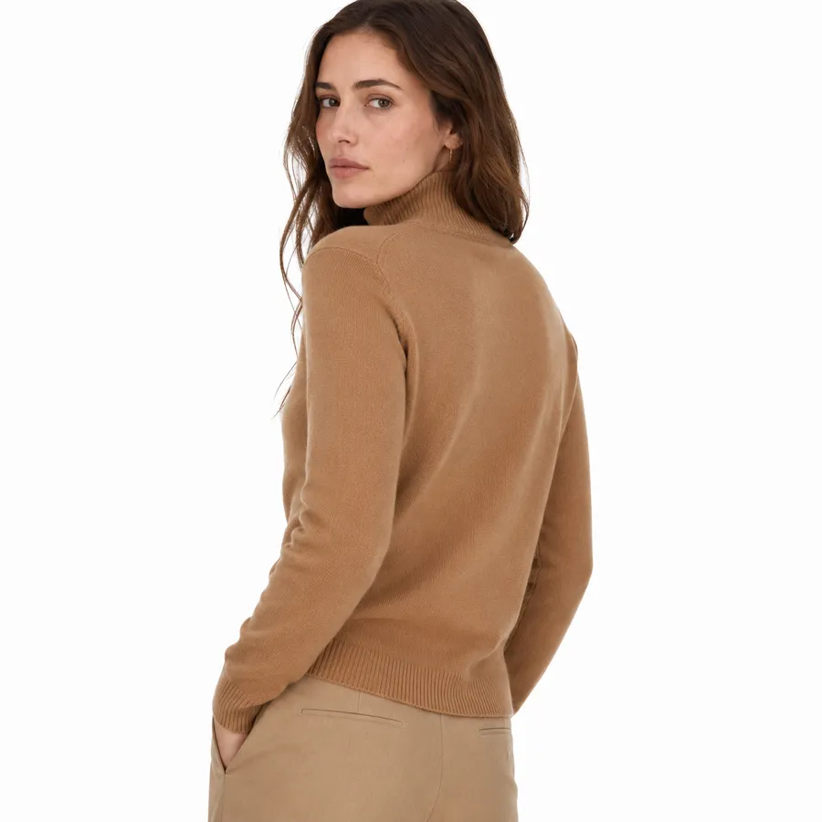 Blusa de Tricô Gola Alta Camel Essential