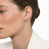 Brinco Ear Hook Dourado Minimalista - imagem 4