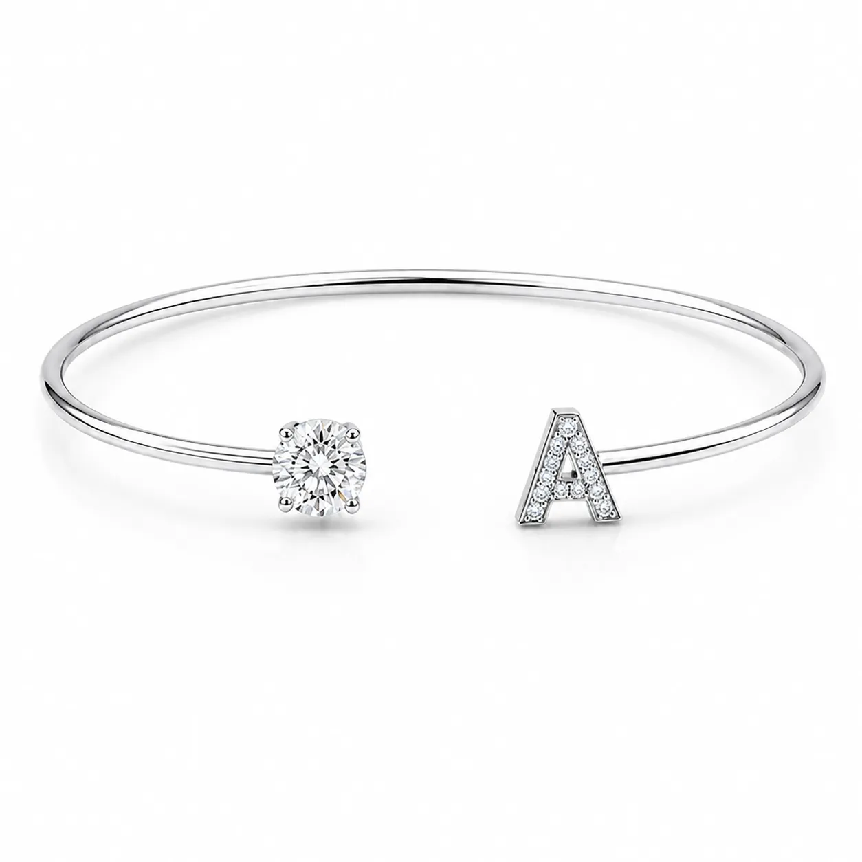 Bracelete Moissanite 6mm Inicial Cravejada 0.8CT