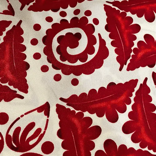 Tecido Crepe Sarjado Estampado - Geométrico Vermelho - 1,50m de Largura | Textura Diagonal e Não Amassa