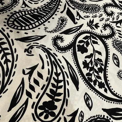 Tecido Crepe Sarjado Estampado - Cashmere Preto - 1,50m de Largura | Textura Diagonal e Não Amassa