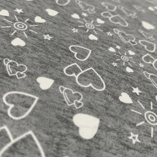 Malha Suede Pijama - Coração Love Branco Fundo Cinza Mescla - 1,60m de Largura