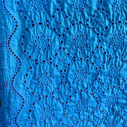 Laise Bordado 100% Algodão - Vitral Floral Azul Turquesa - 1,40m de Largura
