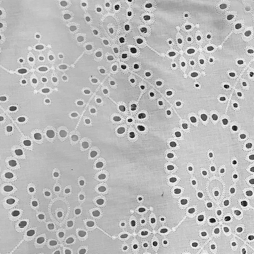 Laise Bordado 100% Algodão - Bolha Floral Branco - 1,40m de Largura