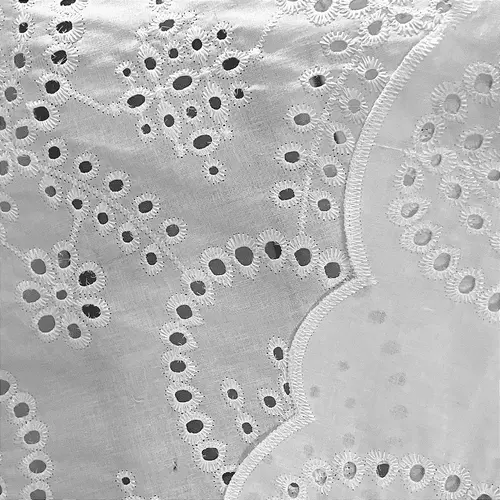 Laise Bordado 100% Algodão - Bolha Floral Branco - 1,40m de Largura