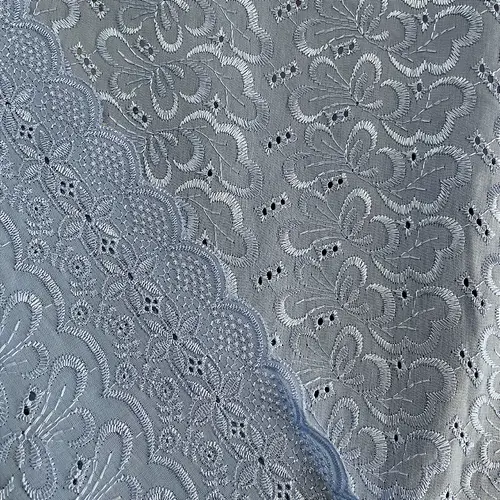 Laise Bordado Austríaco - Boboleta Floral Gelo - 1,30m de Largura