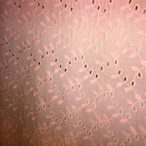 Laise Bordado 100% Algodão - Ramagem Rosa Bebê - 1,40m de Largura
