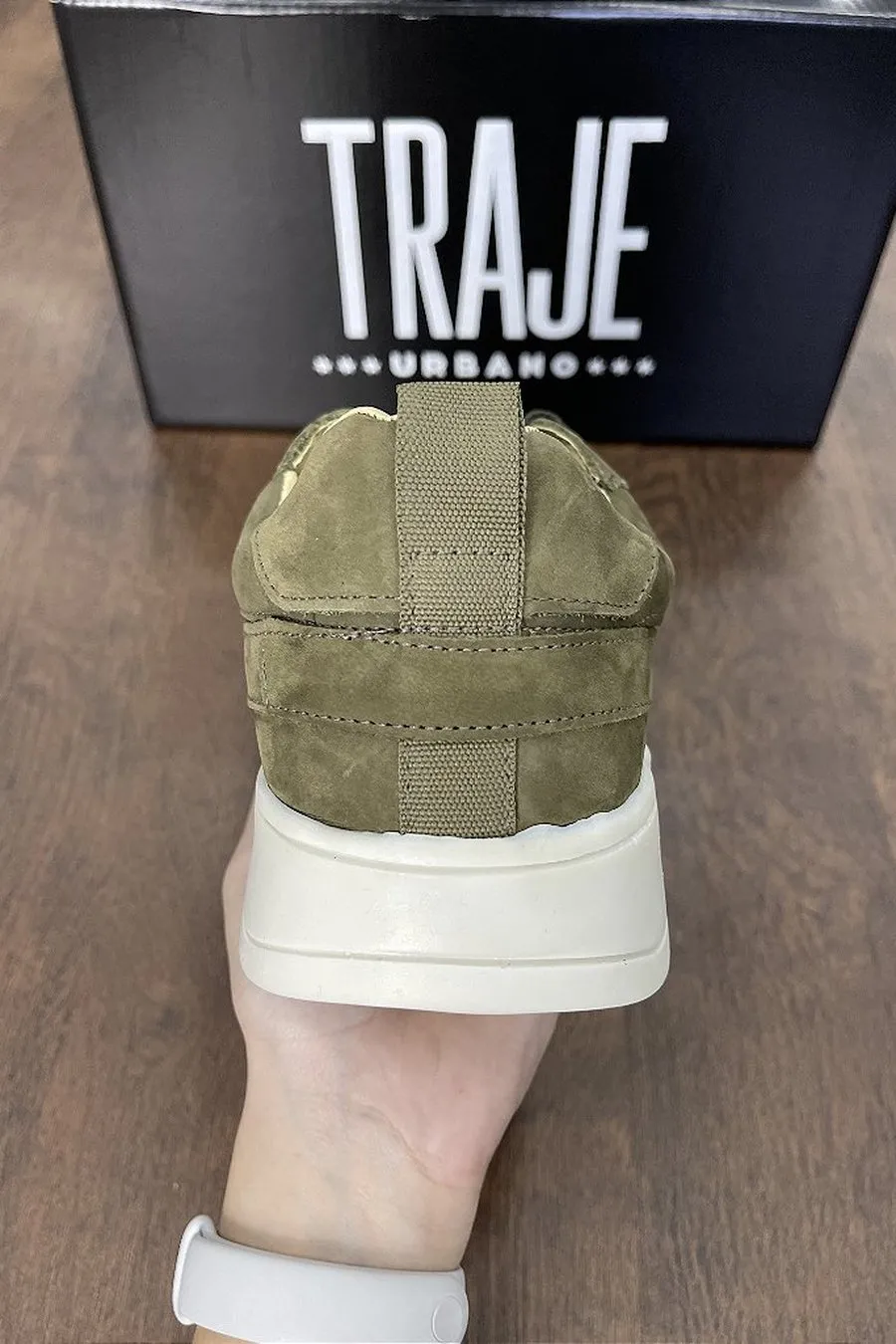 Sneaker Traje Urbano Verde Militar | Traje Urbano