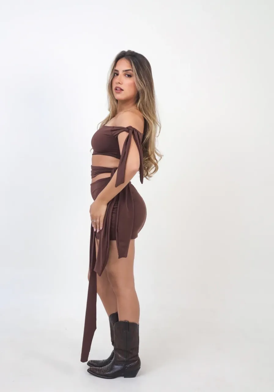 Cropped Lis Bella