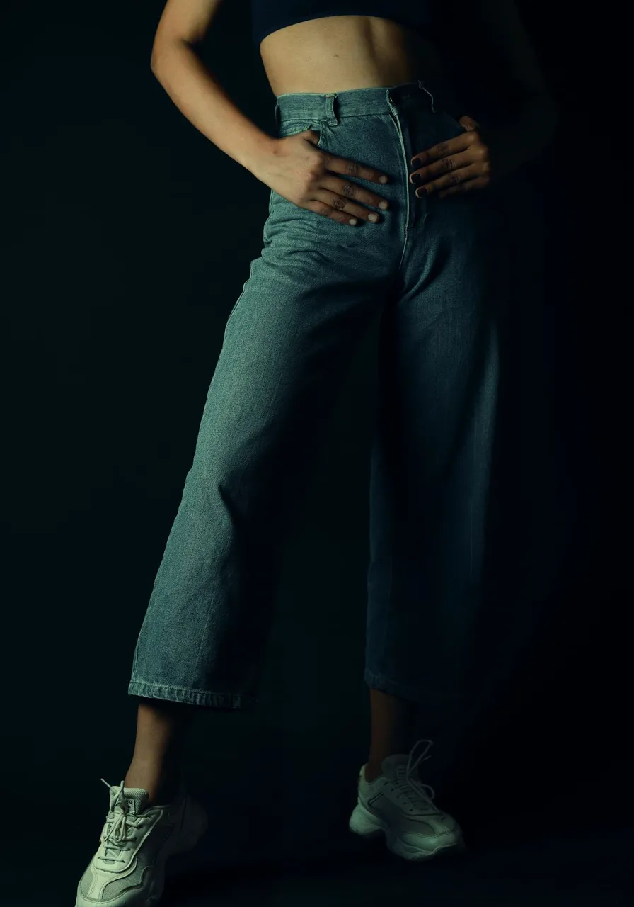 Calça Jeans Feminina Flare Azul Escura