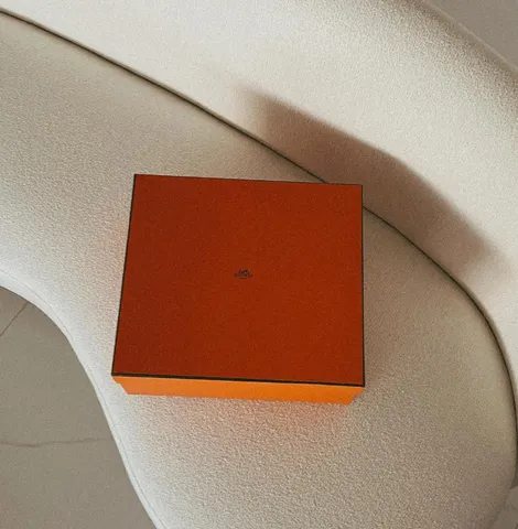 REVENDE, AMIGA