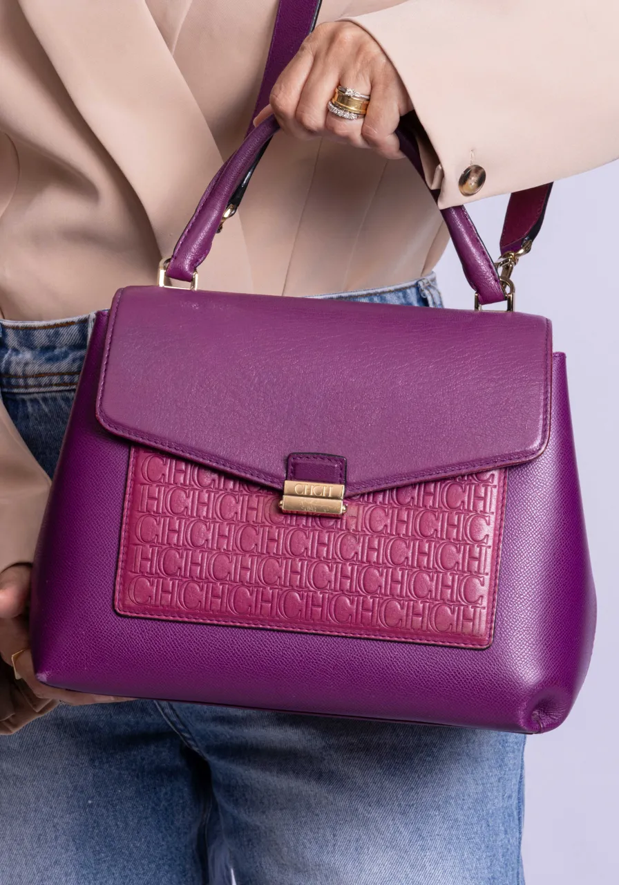 Carolina Herrera Pushlock