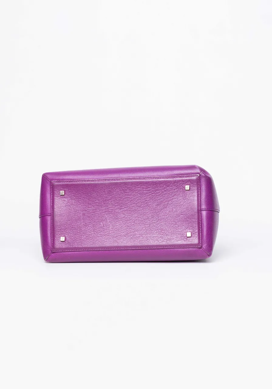 Carolina Herrera Pushlock
