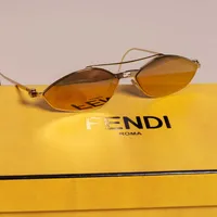 Óculos de sol Fendi Baguette  - imagem 3