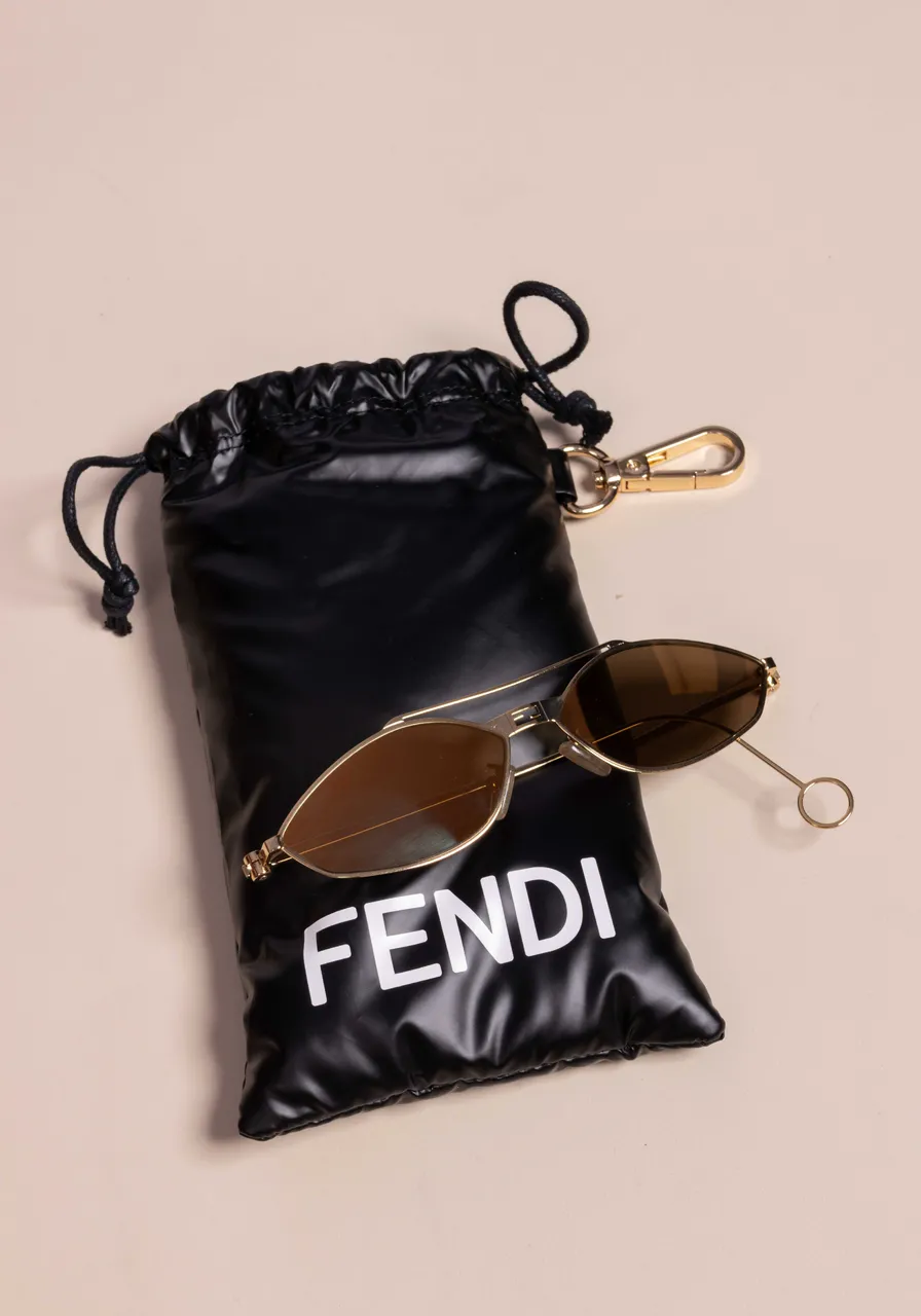 Óculos de sol Fendi Baguette 