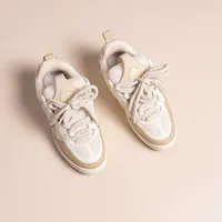 Tênis Louis Vuitton Skate Bege  - imagem 2