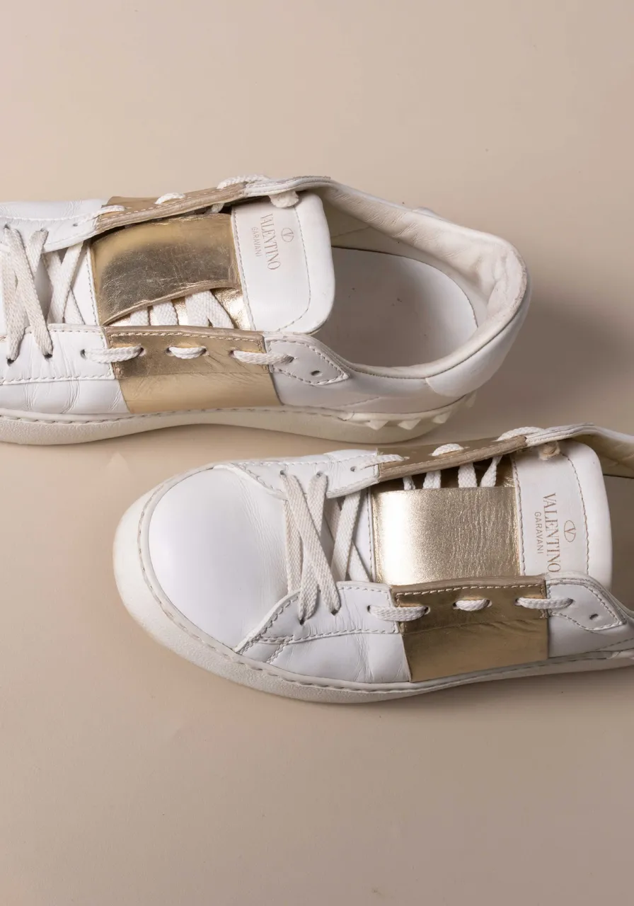 Tênis Valentino Garavani Rockstud 