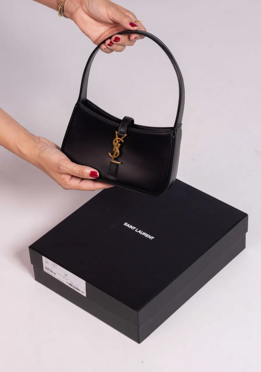 Saint Laurent Le 5 à 7