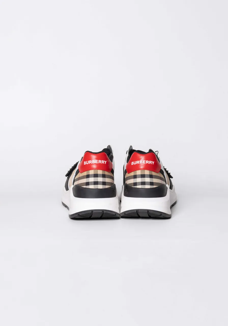 Tênis Burberry Gavino 
