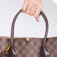 Louis Vuitton Damier Ébène Kensington Tote - imagem 9