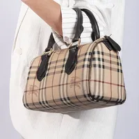 Burberry Haymarket Check Bowling  - imagem 3