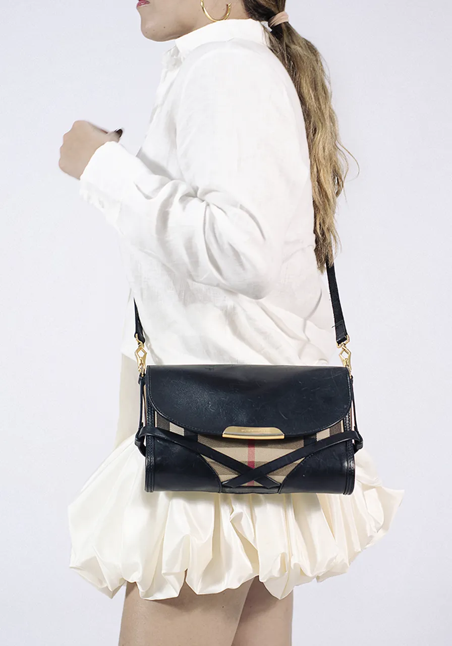 Burberry House Check Abbout Bag 