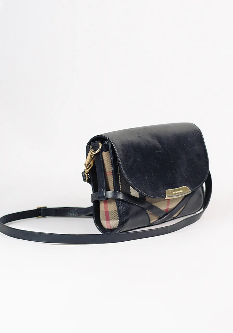 Burberry House Check Abbout Bag 