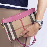 Burberry House Check Derby  - imagem 4