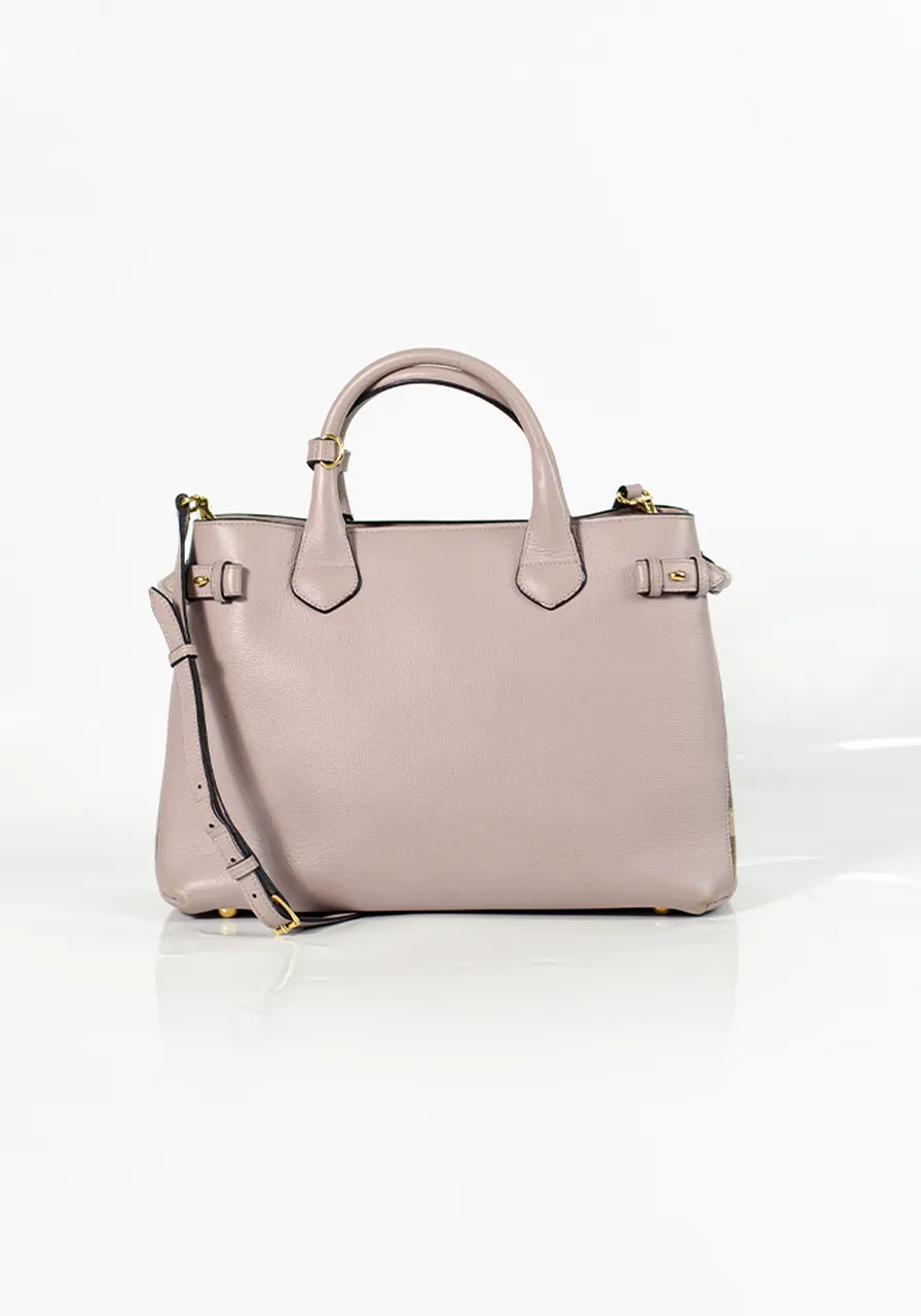 Burberry House Check Trimmed Banner Rosa