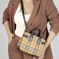 Burberry Mini Haymarket Check Tote  - imagem 3