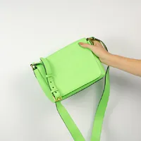 Burberry Small Logo Embossed  - imagem 3