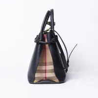 Burberry House Banner  - imagem 7
