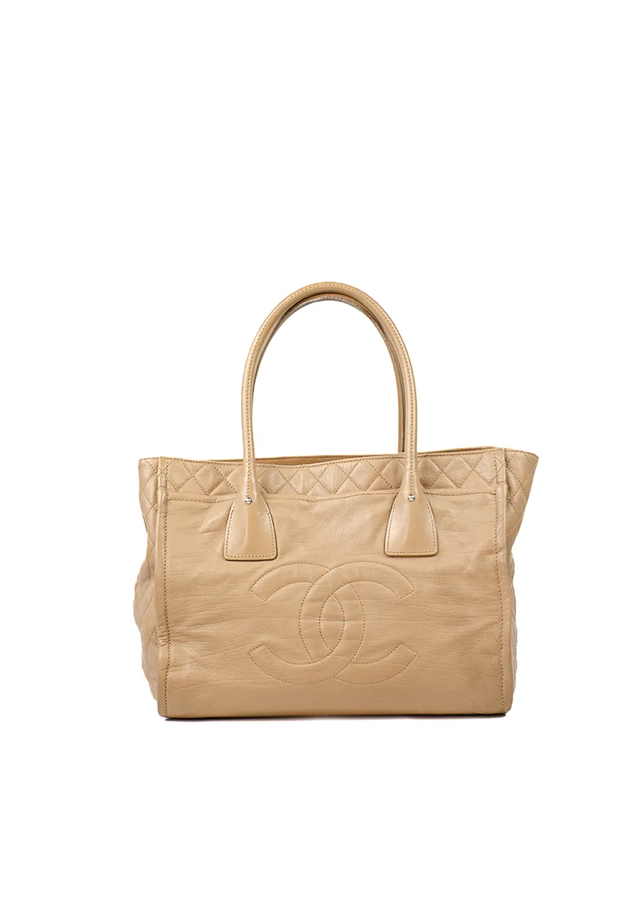 Chanel Tote Quilted
