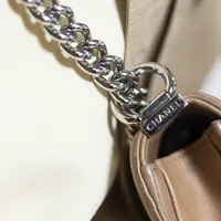 Chanel Boy Medium Flap Bag Stingray  - imagem 5