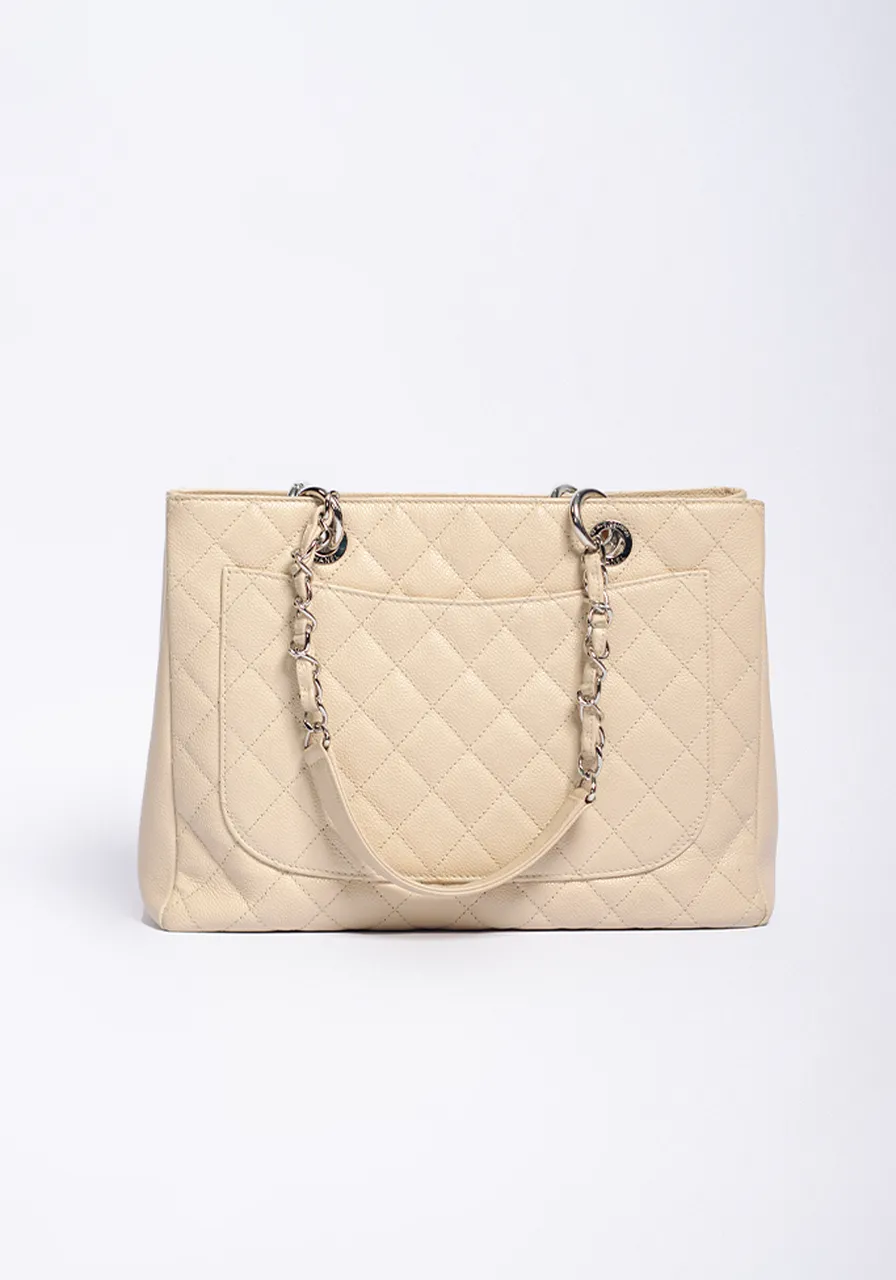Chanel Shopper 