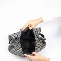 Dior Navy Logo Charms Messenger - imagem 6