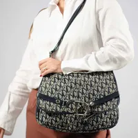 Dior Navy Logo Charms Messenger - imagem 4
